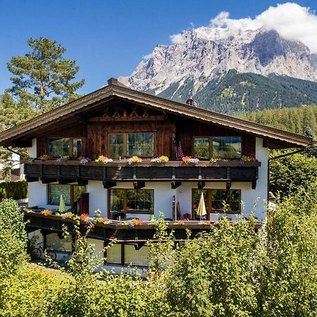 Tyrol Appartements Ehrwald Kültér fotó