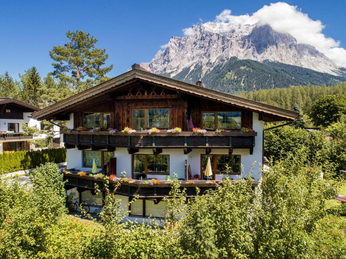 Tyrol Appartements Ehrwald Kültér fotó